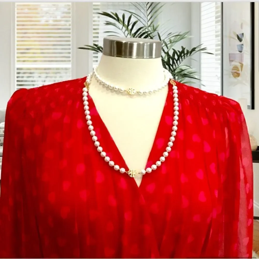 TORY BURCH PEARLS LOGO LONG NECKLACE